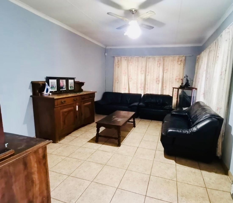 3 Bedroom Property for Sale in Rensburg Gauteng