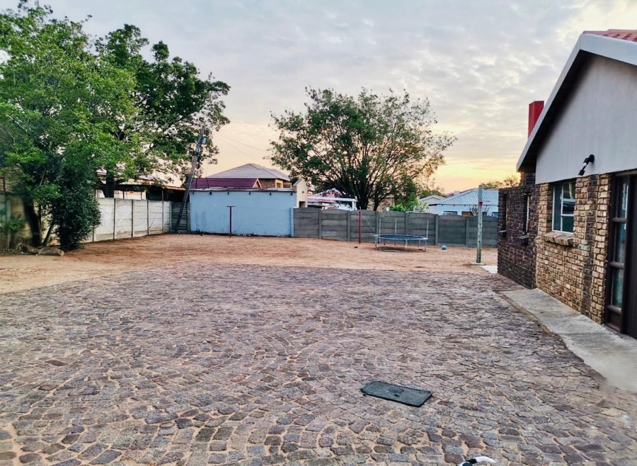 3 Bedroom Property for Sale in Rensburg Gauteng