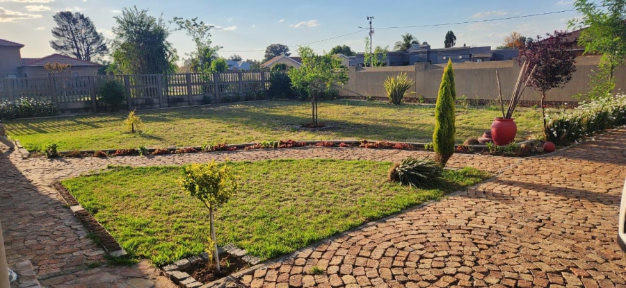 3 Bedroom Property for Sale in Jameson Park Gauteng