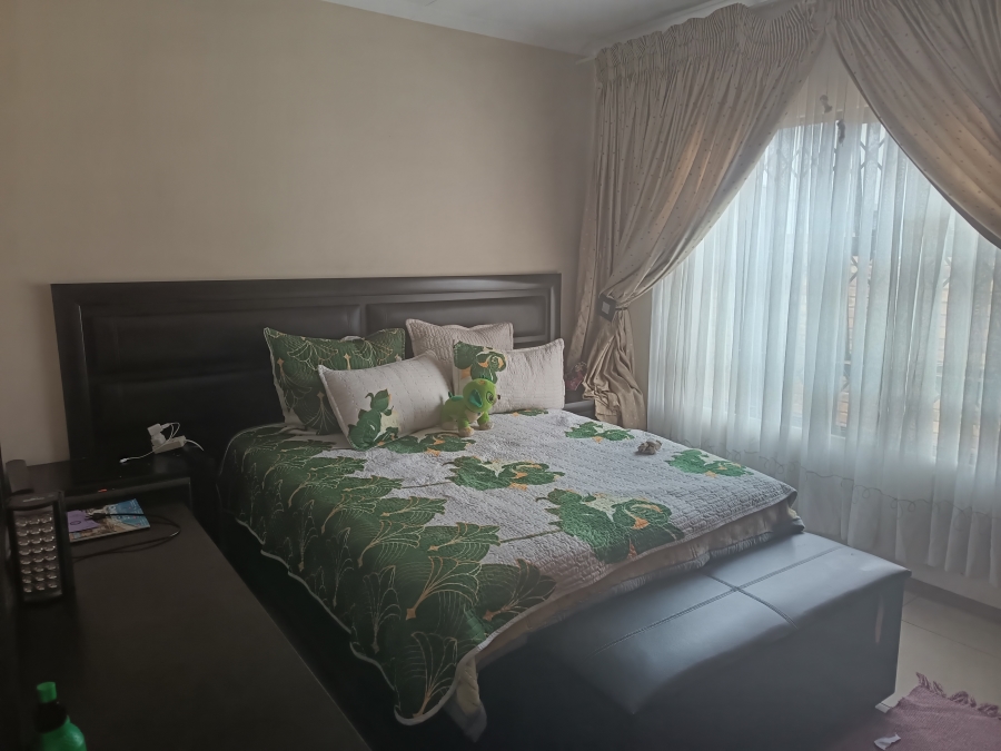 To Let 3 Bedroom Property for Rent in Kookrus Gauteng