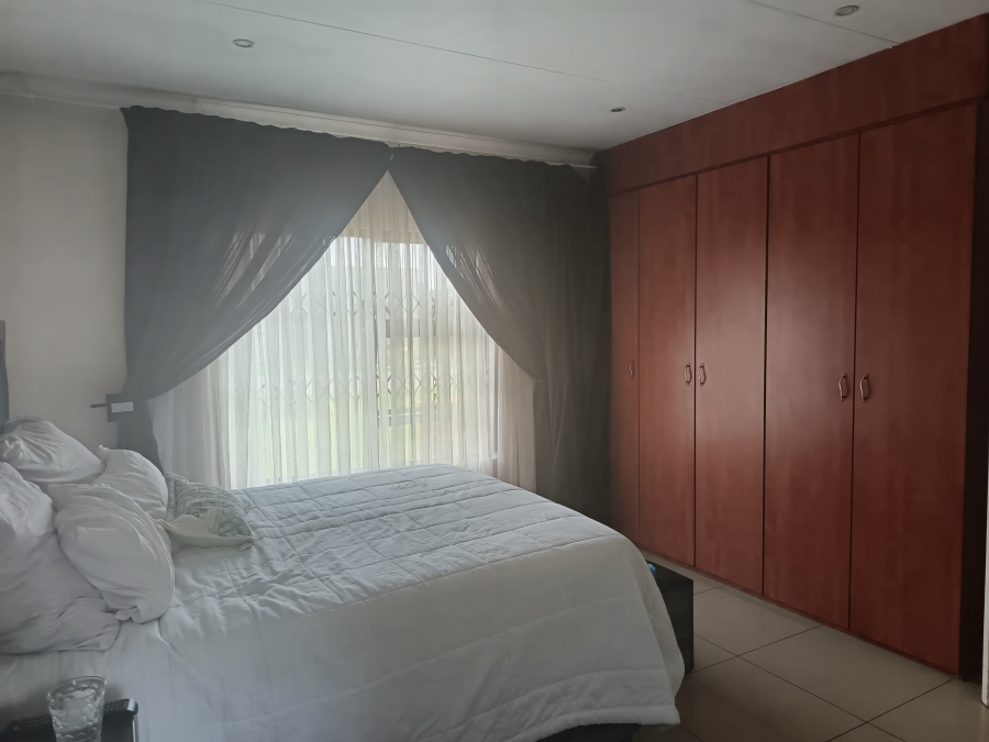 To Let 3 Bedroom Property for Rent in Kookrus Gauteng