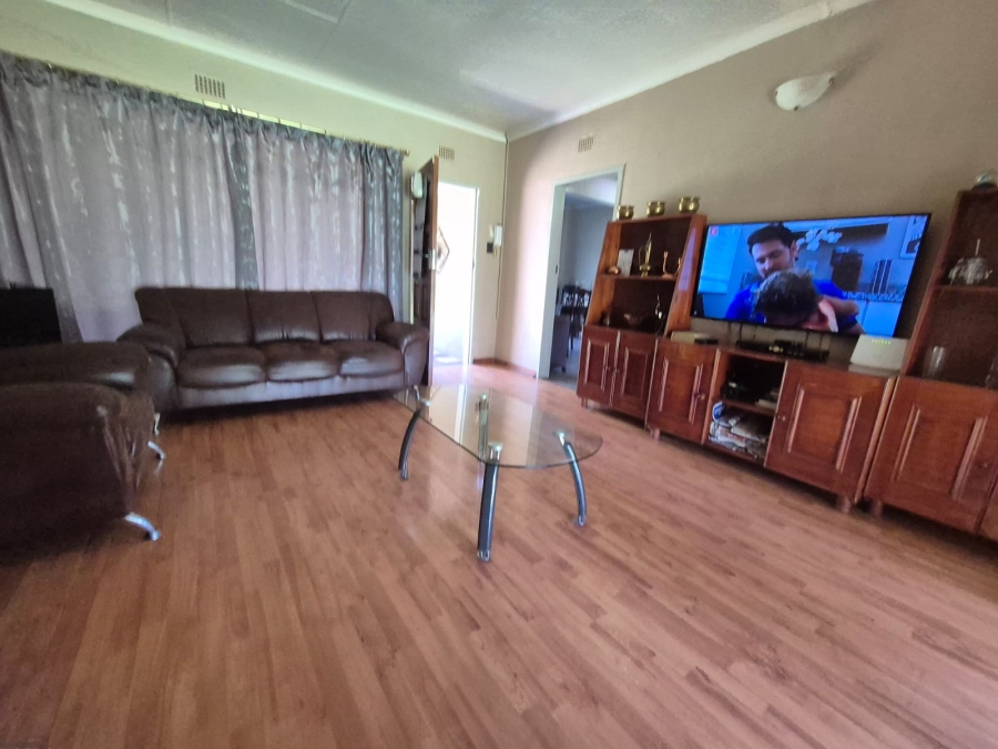 3 Bedroom Property for Sale in Sonland Park Gauteng