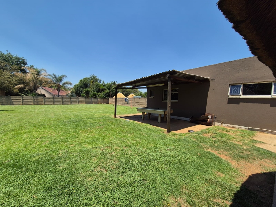 3 Bedroom Property for Sale in Sonland Park Gauteng