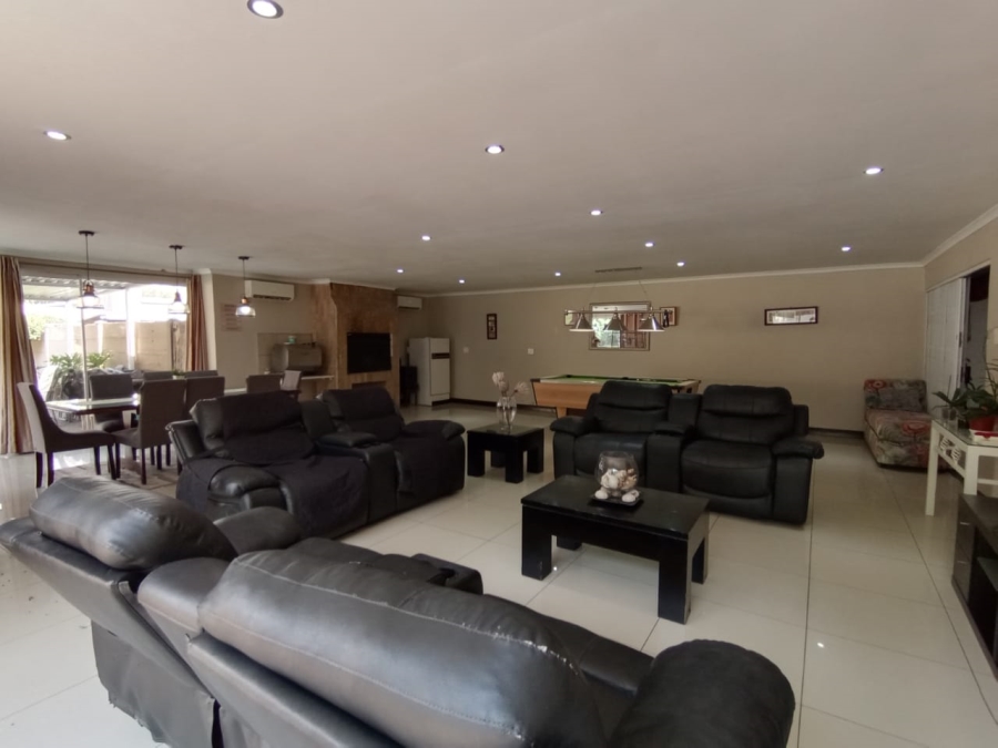 4 Bedroom Property for Sale in Three Rivers Proper Gauteng