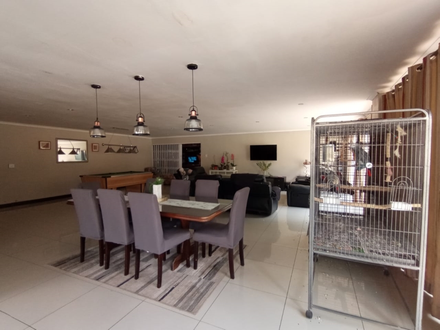 4 Bedroom Property for Sale in Three Rivers Proper Gauteng