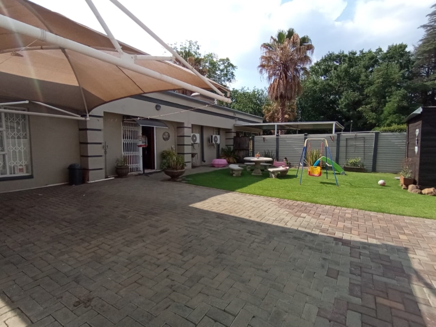 4 Bedroom Property for Sale in Three Rivers Proper Gauteng