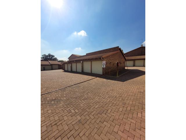 To Let 3 Bedroom Property for Rent in Ferndale Gauteng