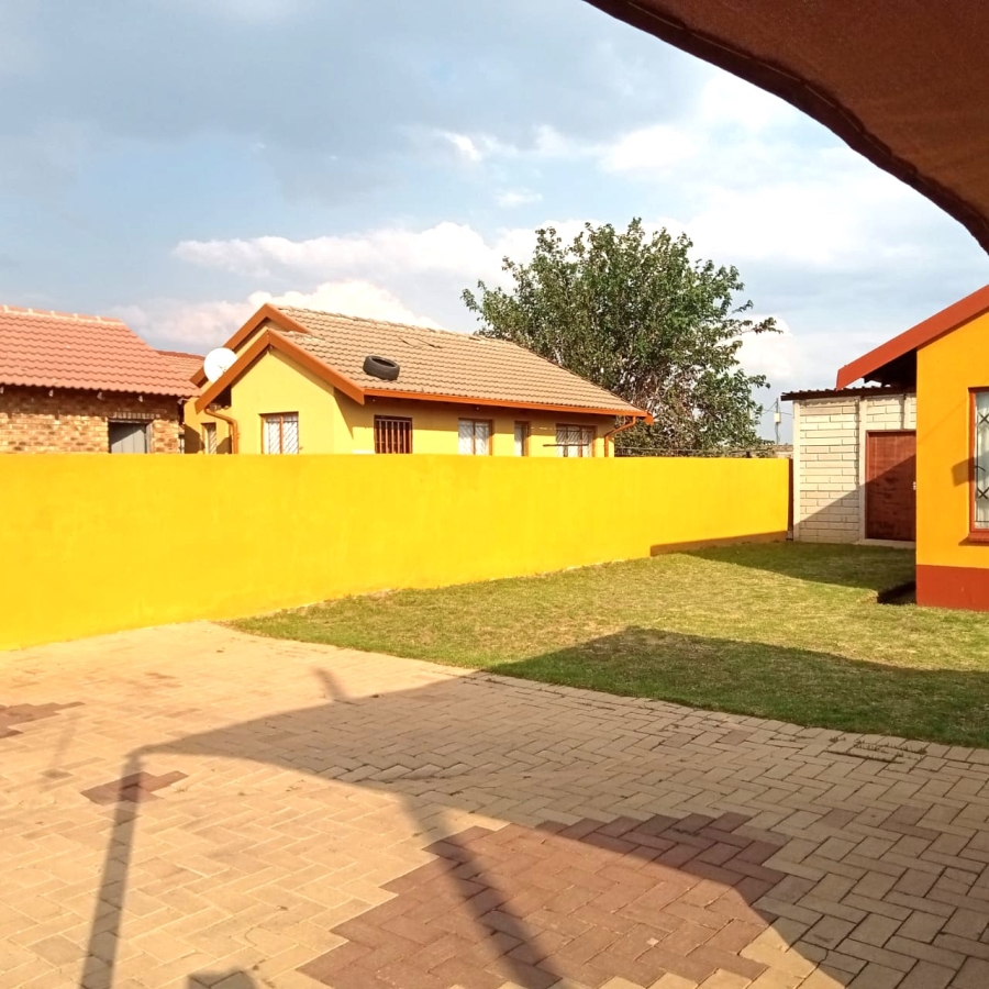 2 Bedroom Property for Sale in Kwa Thema Gauteng