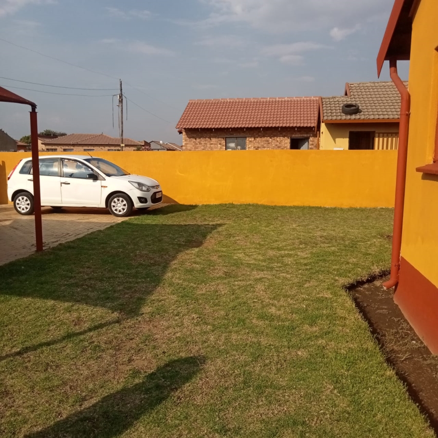 2 Bedroom Property for Sale in Kwa Thema Gauteng