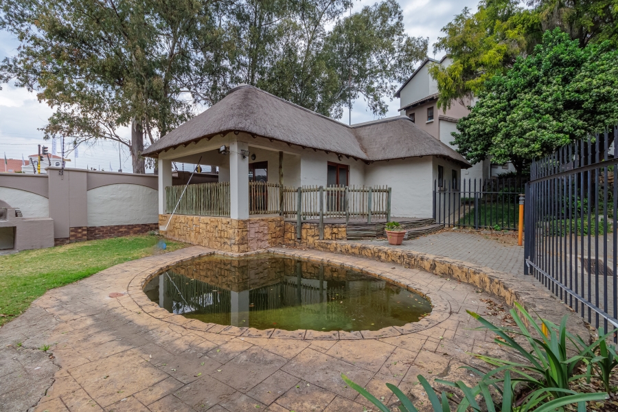 To Let 2 Bedroom Property for Rent in Ferndale Gauteng