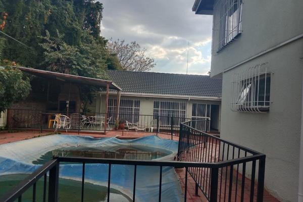 5 Bedroom Property for Sale in Dorandia Gauteng