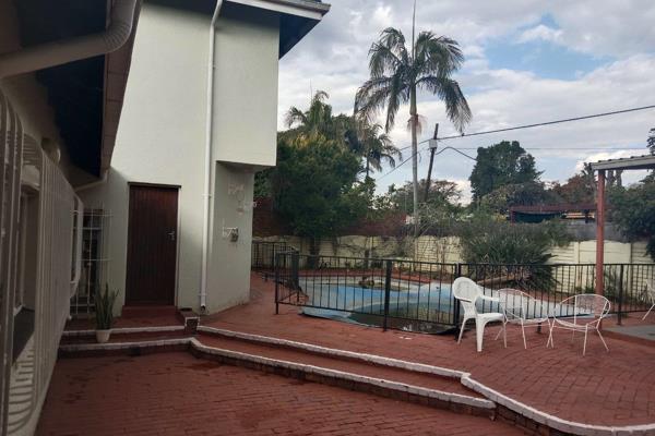 5 Bedroom Property for Sale in Dorandia Gauteng