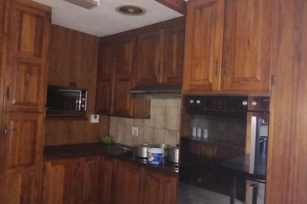 5 Bedroom Property for Sale in Dorandia Gauteng