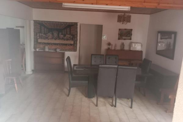 5 Bedroom Property for Sale in Dorandia Gauteng