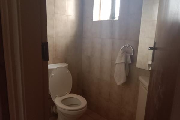 5 Bedroom Property for Sale in Dorandia Gauteng