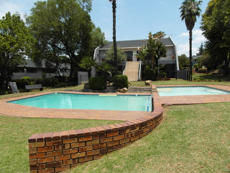 To Let 2 Bedroom Property for Rent in Northwold Gauteng