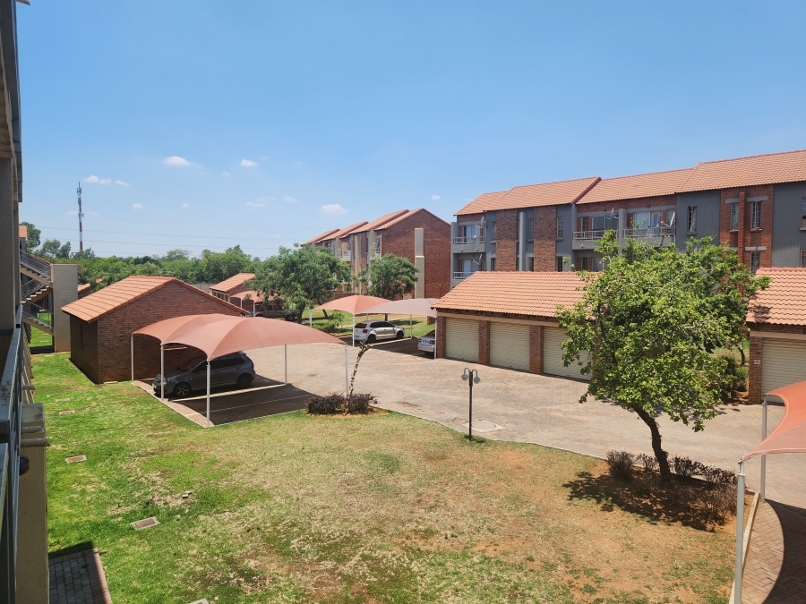 1 Bedroom Property for Sale in The Orchards Gauteng