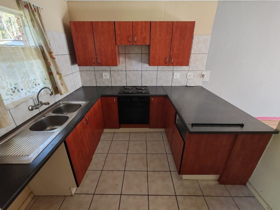 3 Bedroom Property for Sale in Annlin Gauteng