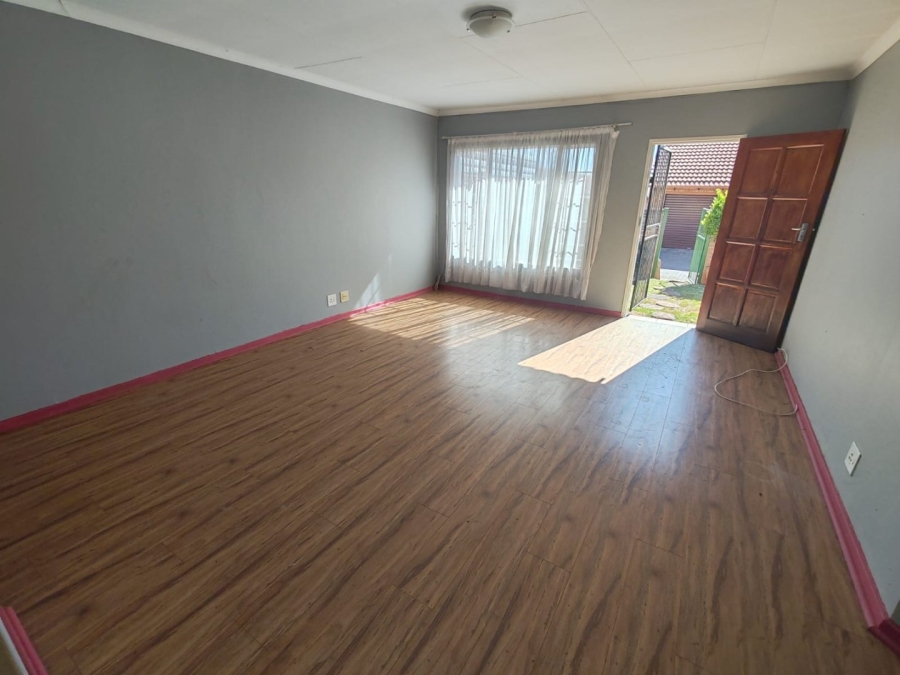 3 Bedroom Property for Sale in Annlin Gauteng