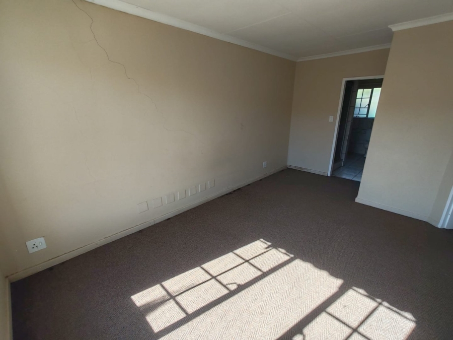 3 Bedroom Property for Sale in Annlin Gauteng