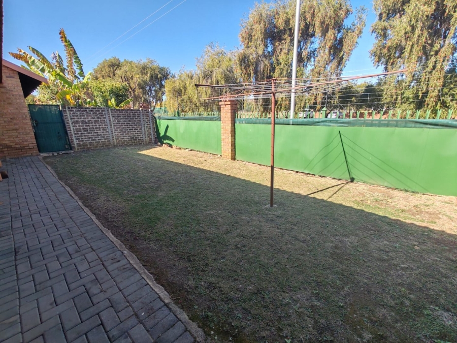 3 Bedroom Property for Sale in Annlin Gauteng