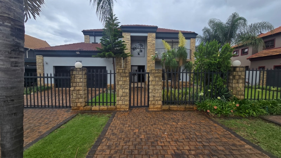 5 Bedroom Property for Sale in Zambezi Country Estate Gauteng