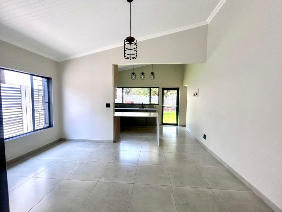 4 Bedroom Property for Sale in Sinoville Gauteng