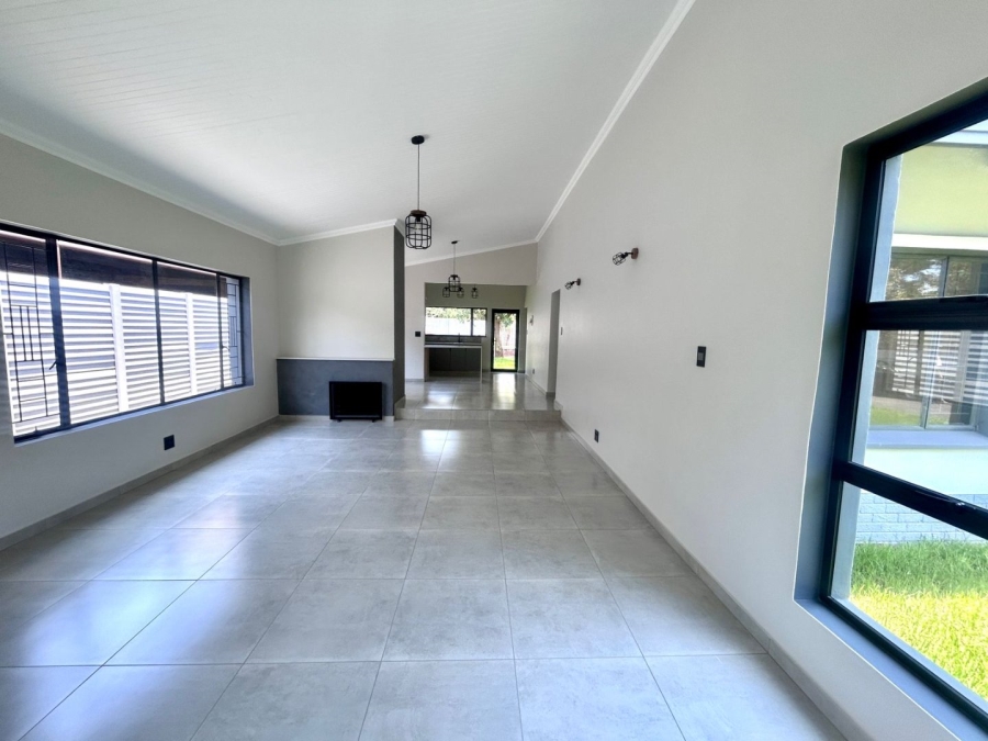 4 Bedroom Property for Sale in Sinoville Gauteng