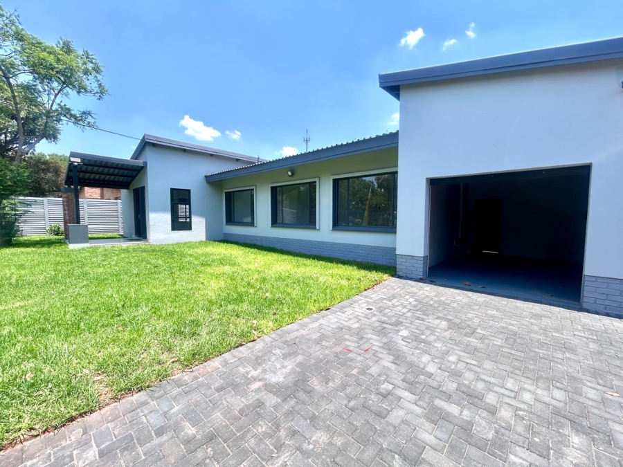 4 Bedroom Property for Sale in Sinoville Gauteng