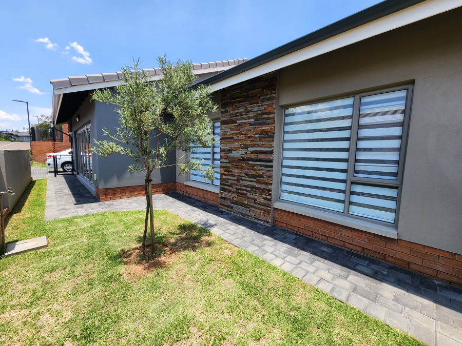 2 Bedroom Property for Sale in Waterkloof Marina Retirement Estate Gauteng