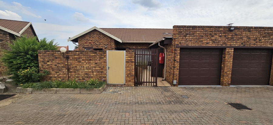 3 Bedroom Property for Sale in Randhart Gauteng