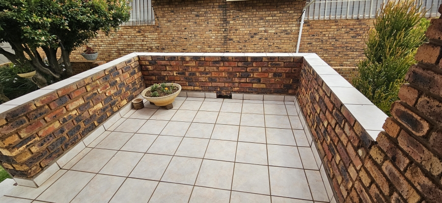 3 Bedroom Property for Sale in Randhart Gauteng