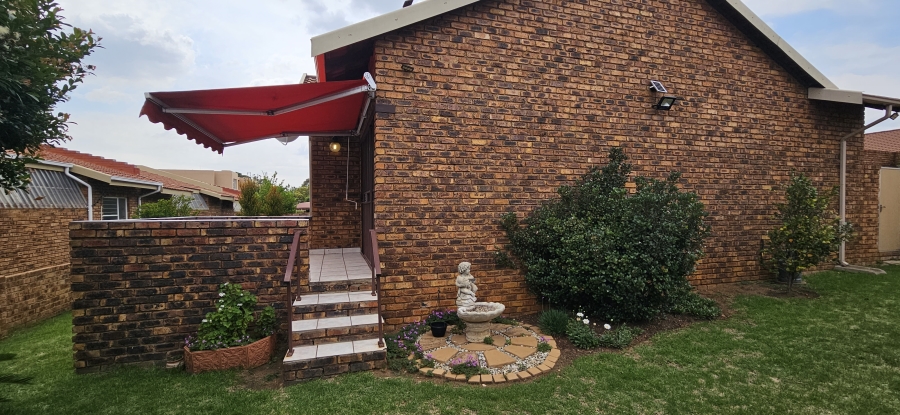 3 Bedroom Property for Sale in Randhart Gauteng