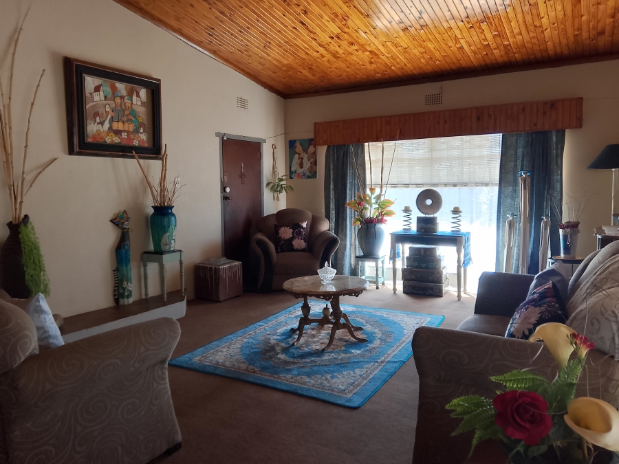 9 Bedroom Property for Sale in Tenacre A H Gauteng