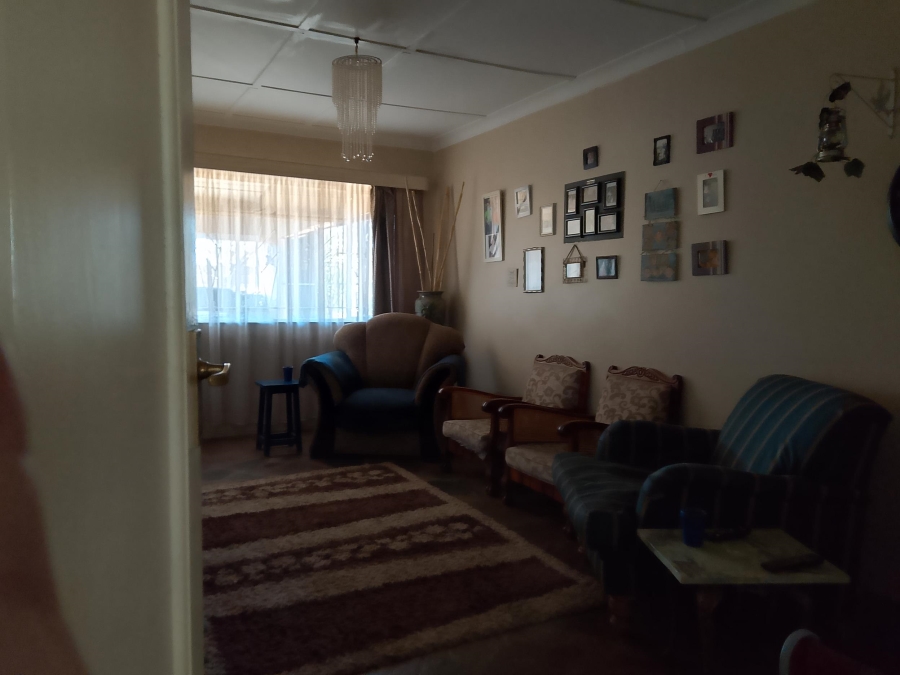 9 Bedroom Property for Sale in Tenacre A H Gauteng