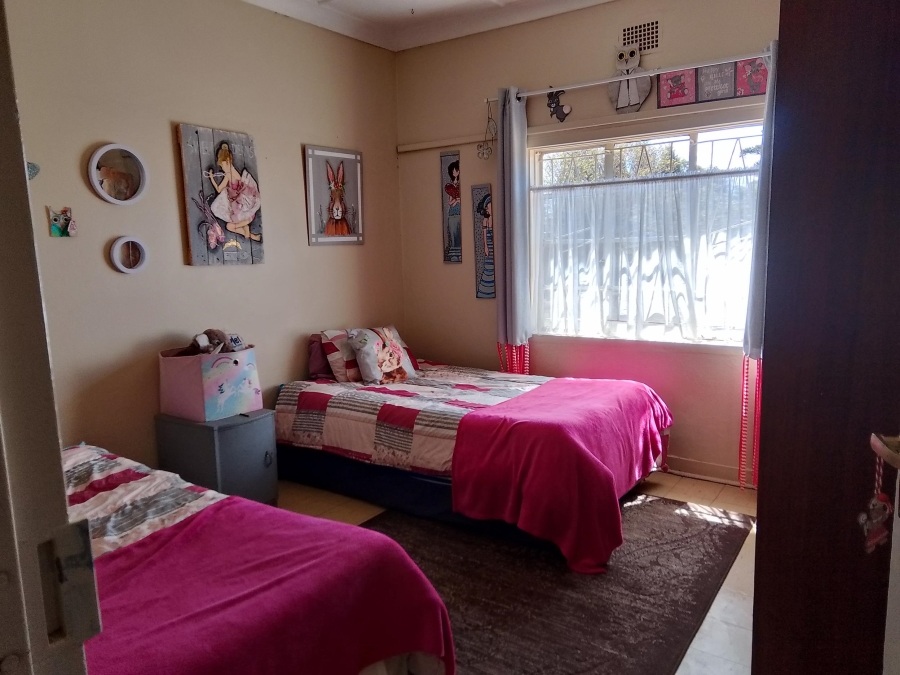 10 Bedroom Property for Sale in Tenacre A H Gauteng