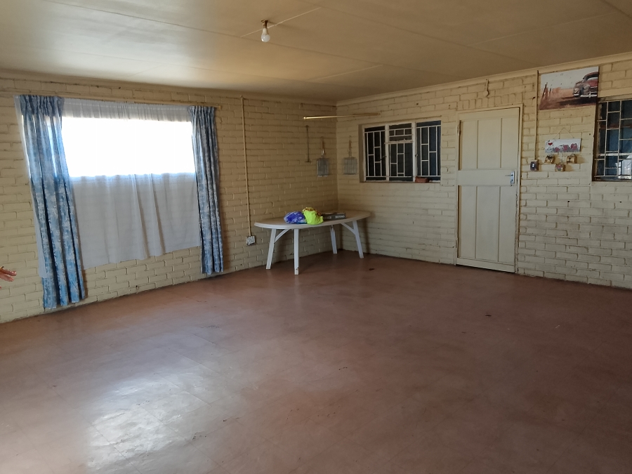 10 Bedroom Property for Sale in Tenacre A H Gauteng