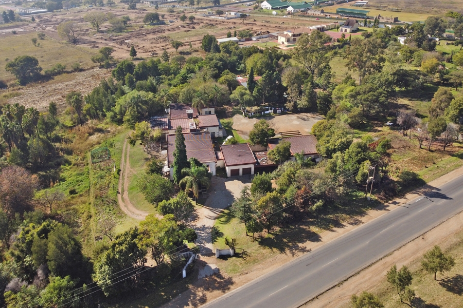 10 Bedroom Property for Sale in President Park Gauteng