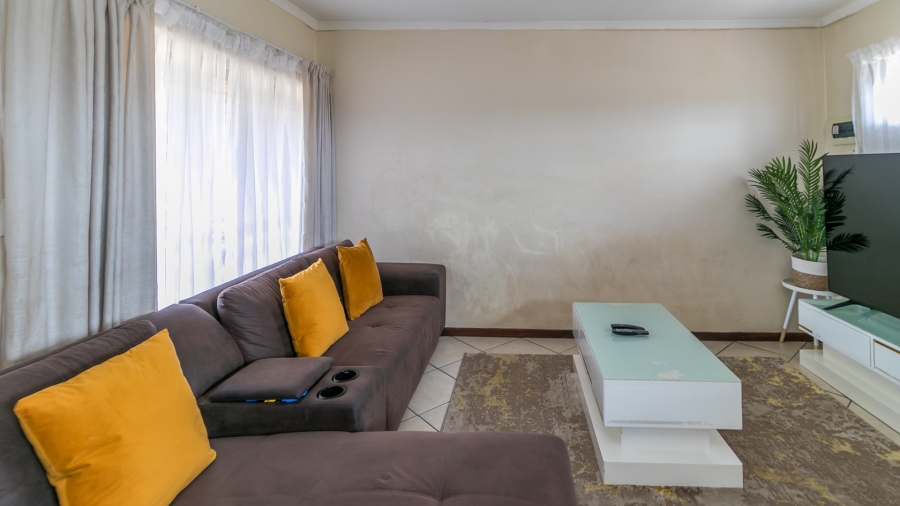 2 Bedroom Property for Sale in Noordwyk Gauteng