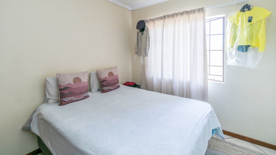 2 Bedroom Property for Sale in Noordwyk Gauteng