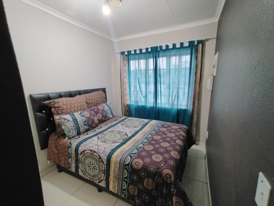 To Let 2 Bedroom Property for Rent in Greenhills Gauteng