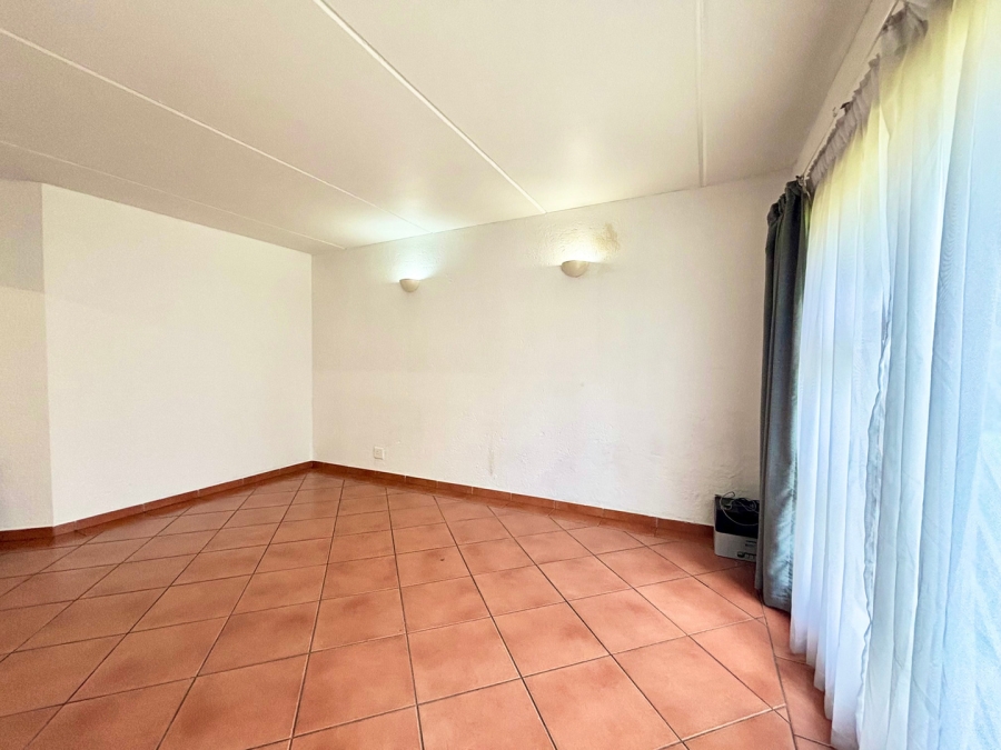 1 Bedroom Property for Sale in Morningside Gauteng