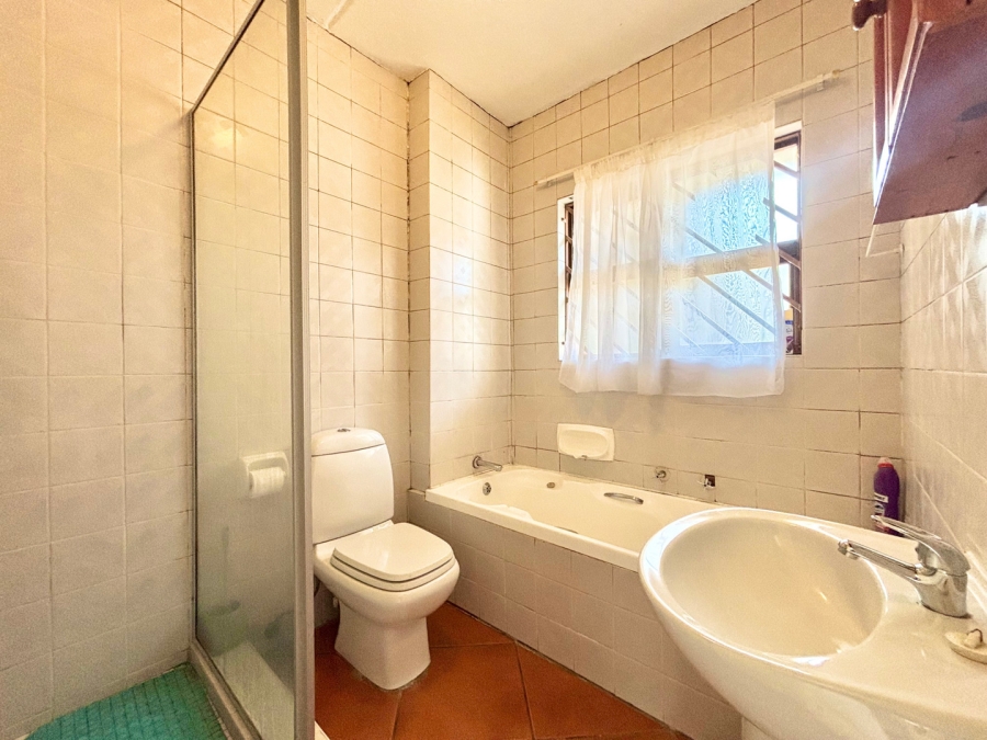 1 Bedroom Property for Sale in Morningside Gauteng