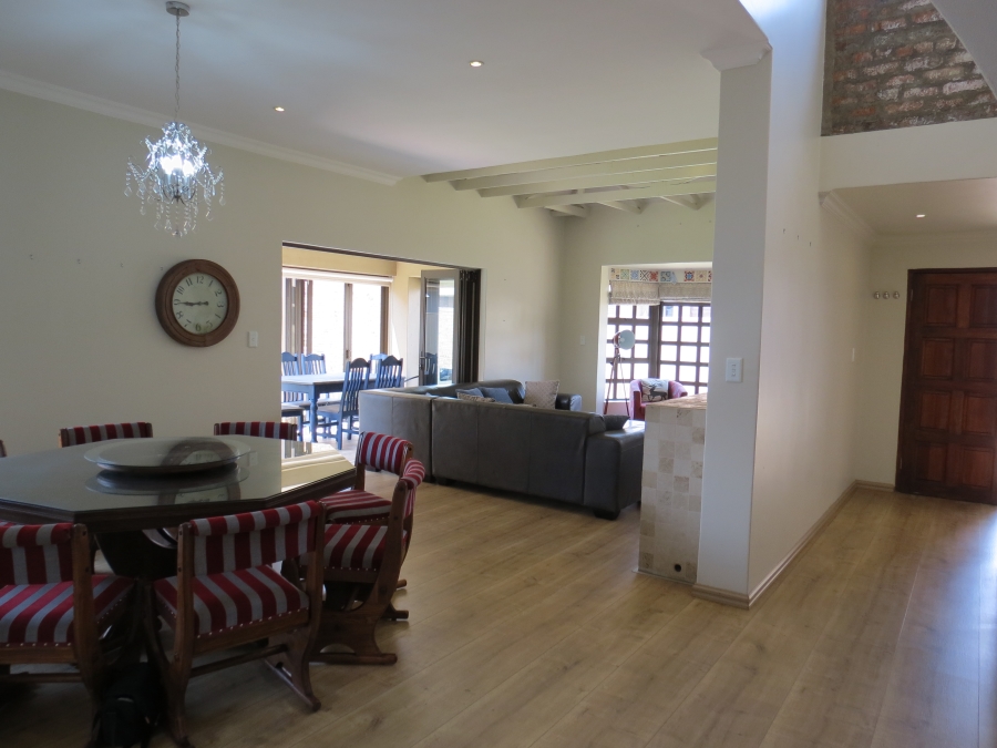 4 Bedroom Property for Sale in Greenstone Hill Gauteng