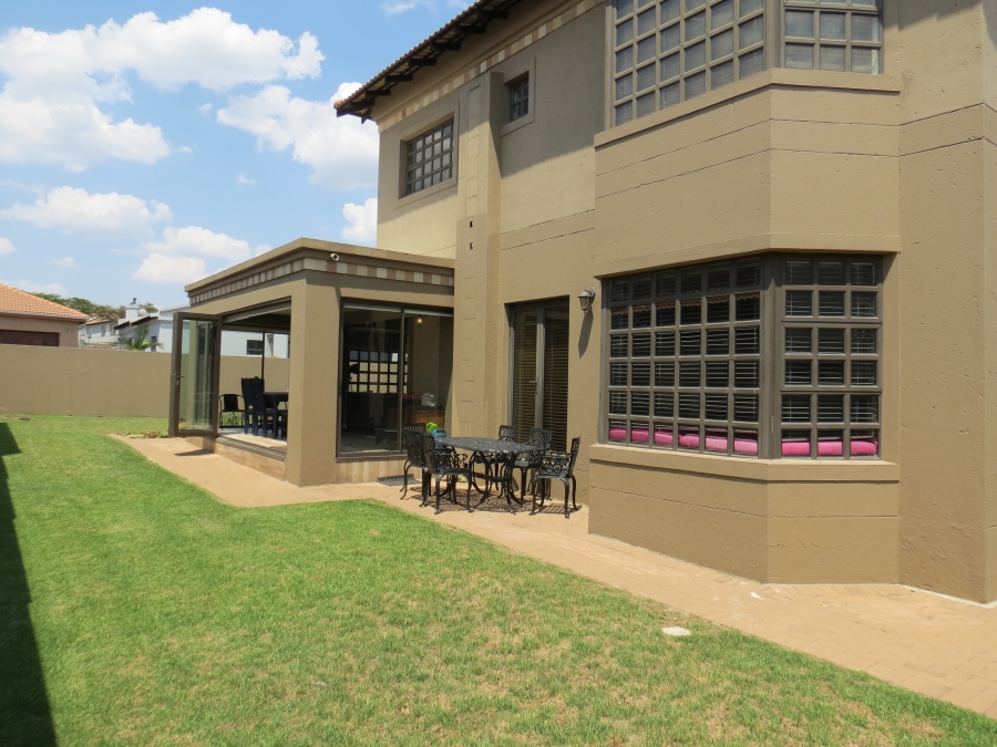 4 Bedroom Property for Sale in Greenstone Hill Gauteng