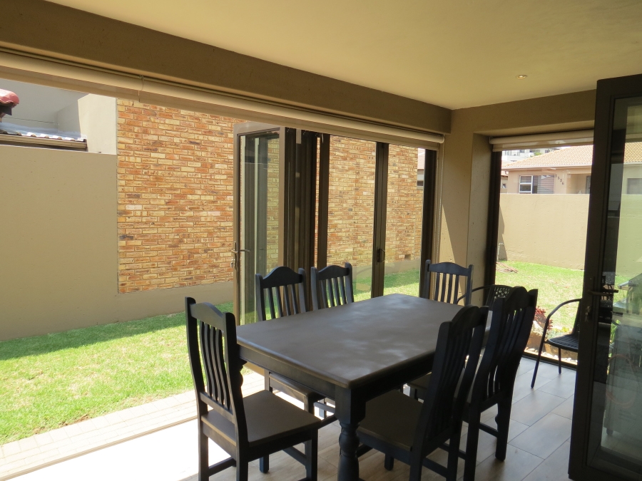 4 Bedroom Property for Sale in Greenstone Hill Gauteng