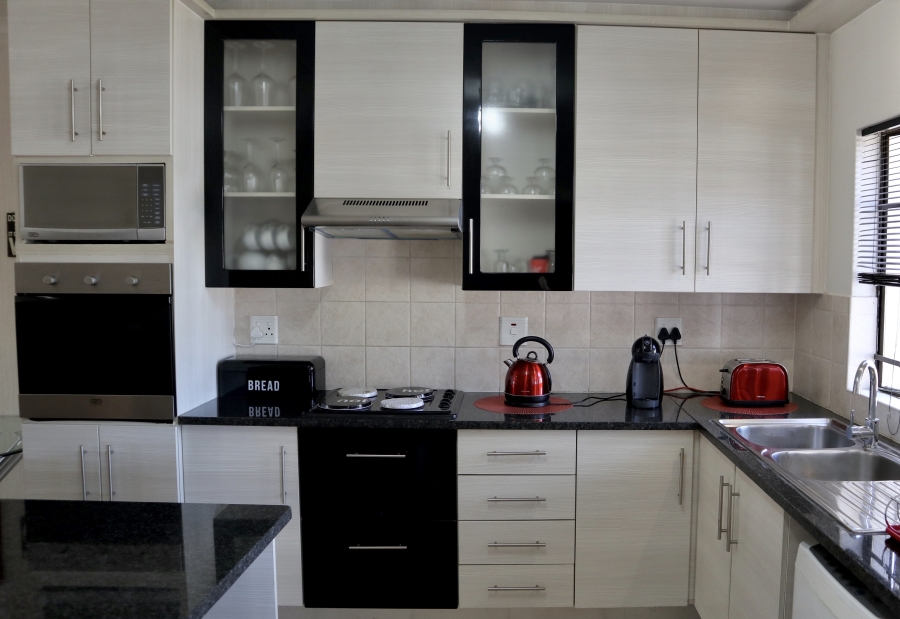 2 Bedroom Property for Sale in North Riding Gauteng