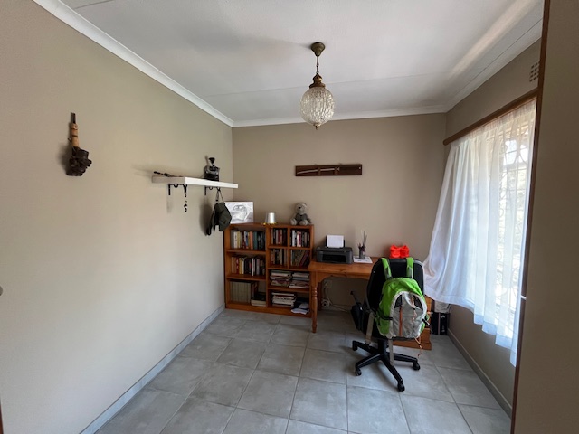 5 Bedroom Property for Sale in Eden Glen Gauteng