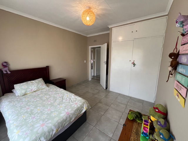 5 Bedroom Property for Sale in Eden Glen Gauteng