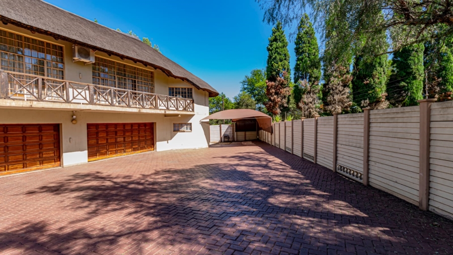 5 Bedroom Property for Sale in Vanderbijlpark SW 5 Gauteng